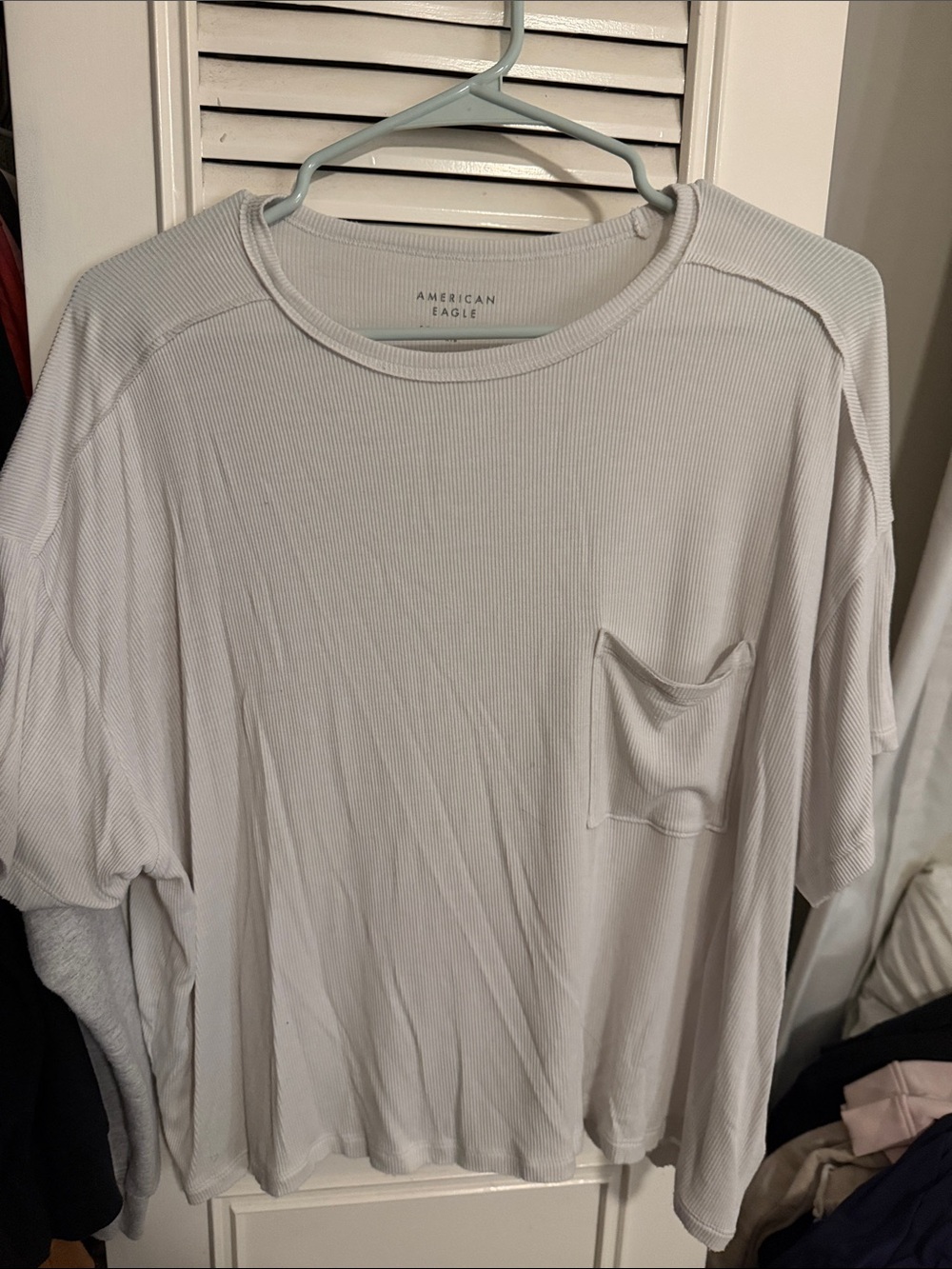 American Eagle Outfitters Women’s White Short Sleeve Pocket Tee